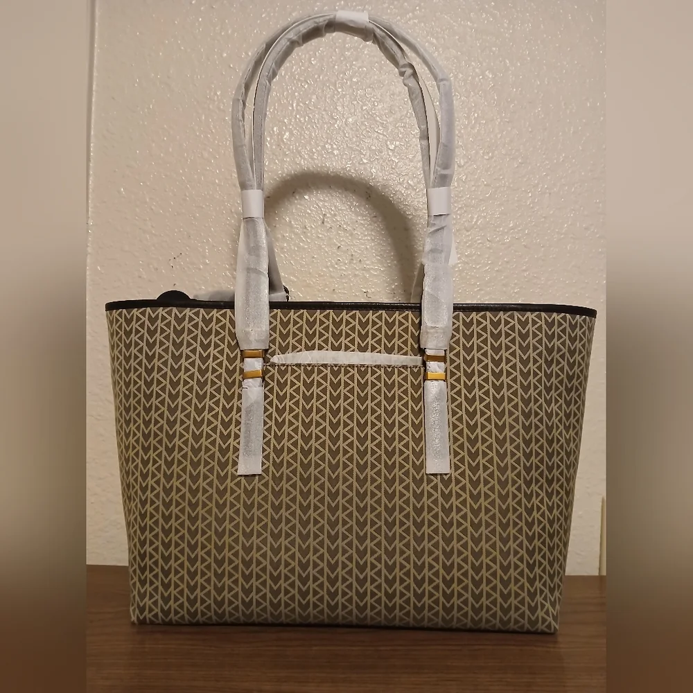 Nwt Michael Kors Quinn Large MK2000 Logo Jacquard Tote Bag - Picture 2 of 4